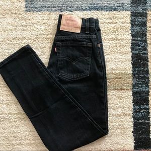 Vintage high waisted  550 Levi jeans